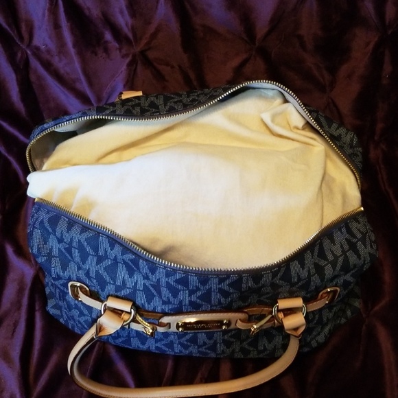 Michael Kors "HAMILTON" Weekender Monogram Bag - Picture 7 of 8